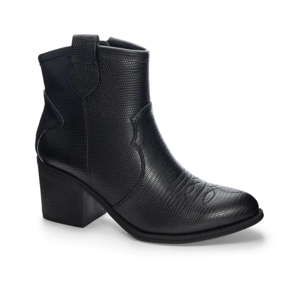 Black western bootie